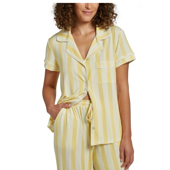 LOFT Notch Ladies Collar Capri Sleep Set - Picture 4 of 4